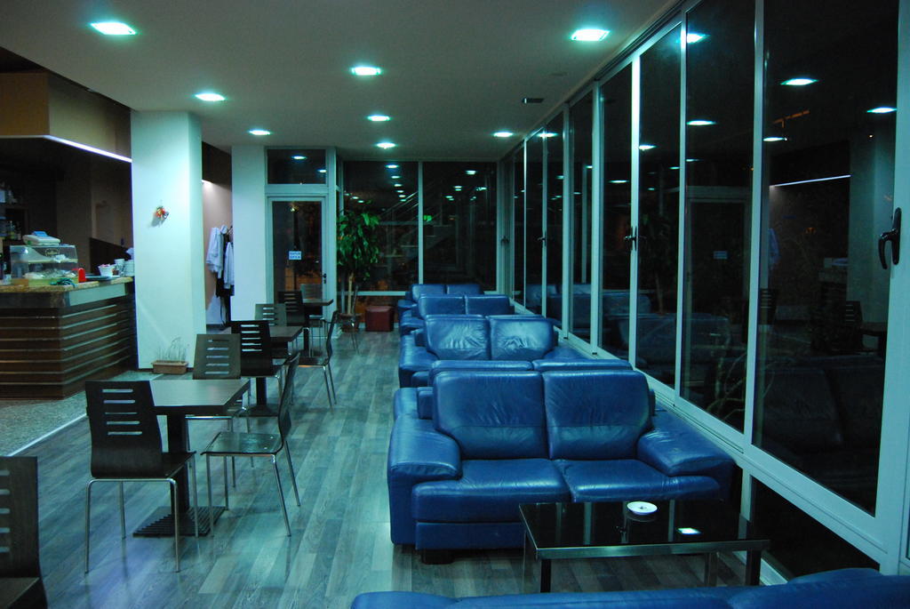 Hotel Vlora Exteriör bild