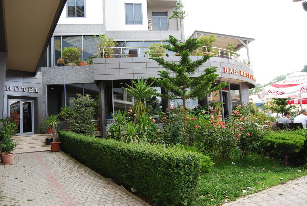 Hotel Vlora Exteriör bild